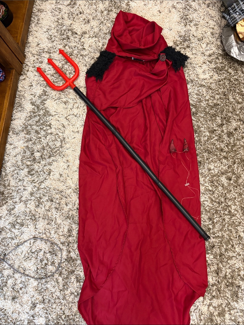 Adult Red Devil Cape Costume size XL